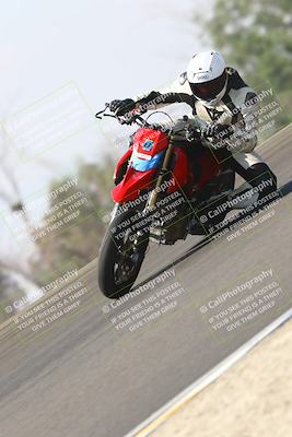 media/Sep-20-2025-TrackDaz (Sat) [[27f0cde673]]/B Group/1120am (Turn 2)/